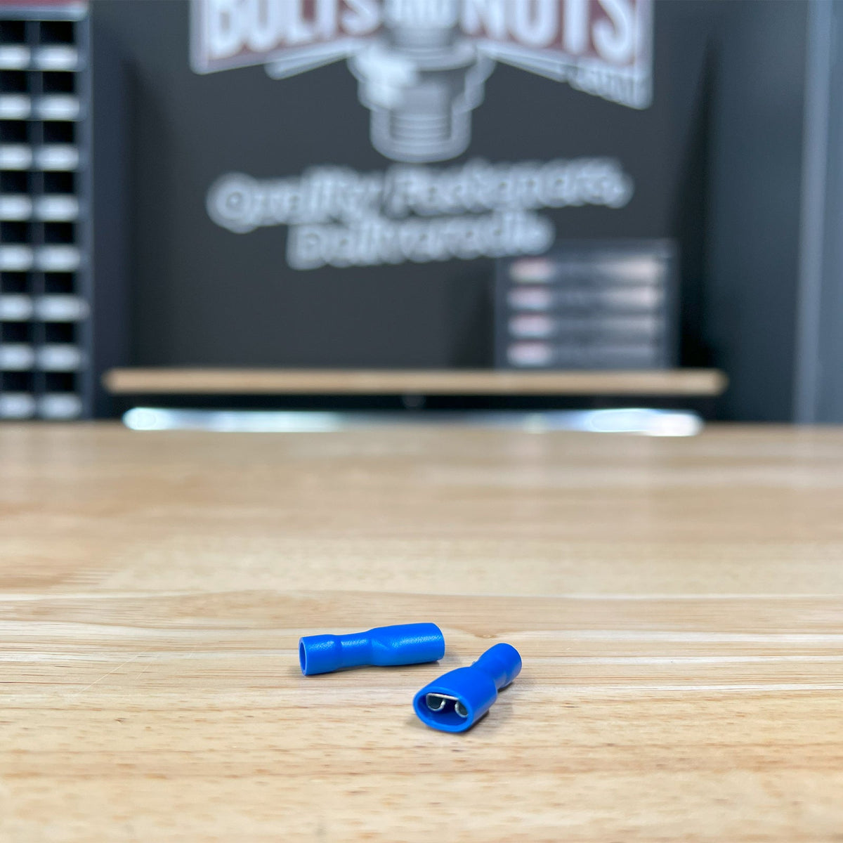 Blue PVC/Vinyl Female Spade Fully Insulated Crimp Connector, AWG 16-14